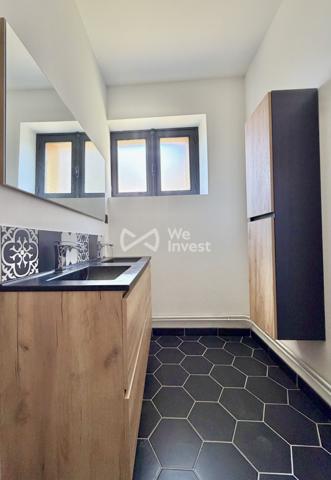 Villa de type 4 rénovée de 110 m² habitables, sur sous-sol complet à deux pas du centre ville.