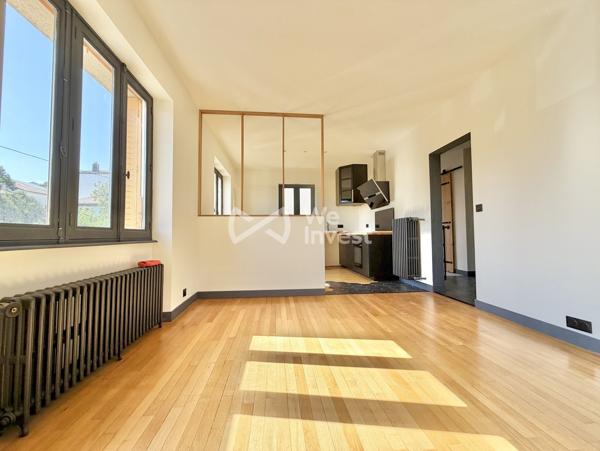 Villa de type 4 rénovée de 110 m² habitables, sur sous-sol complet à deux pas du centre ville.