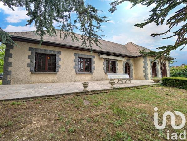 Maison 9 pièces de 191 m² à Chauvigny (86300)