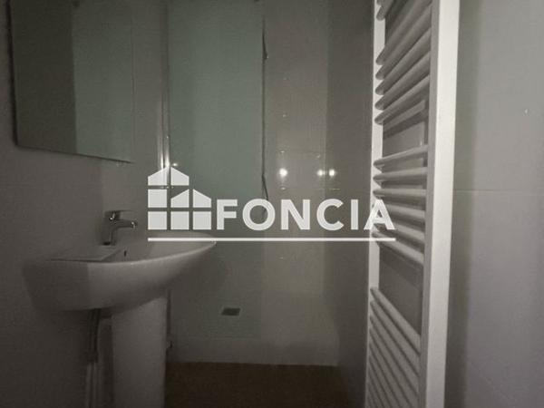 Location Appartement 2 pièces 35.1 m² - 42 RUE D 'ALSACE Villeurbanne 69100