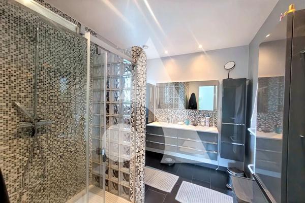 Maison 8 pièces 162 m2