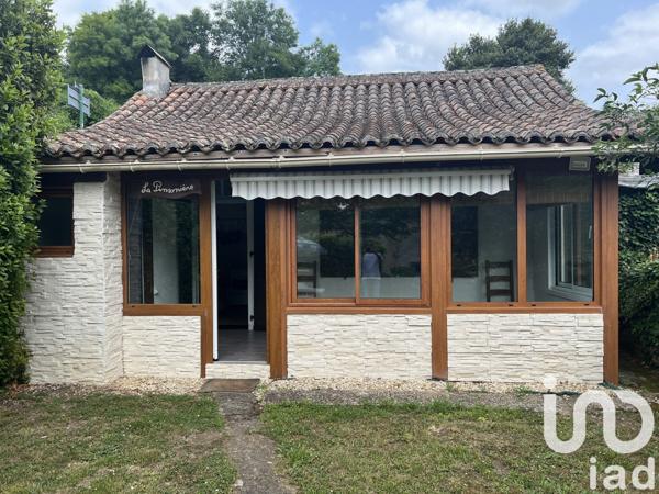 Maison 3 pièces de 35 m² à Nanteuil-en-Vallée (16700)