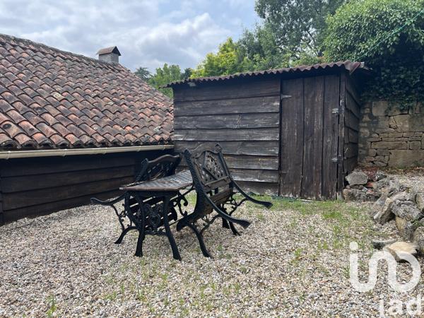 Maison 3 pièces de 35 m² à Nanteuil-en-Vallée (16700)