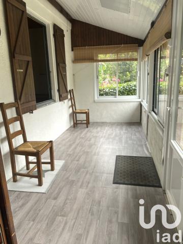 Maison 3 pièces de 35 m² à Nanteuil-en-Vallée (16700)