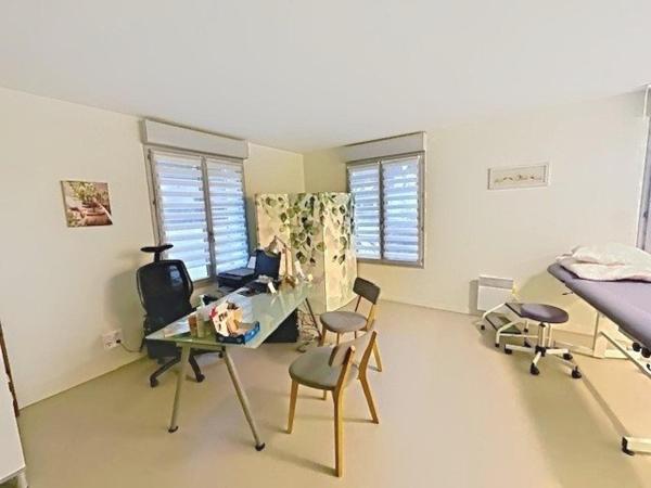 Rare cabinet médical pour deux praticiens ou investisseur