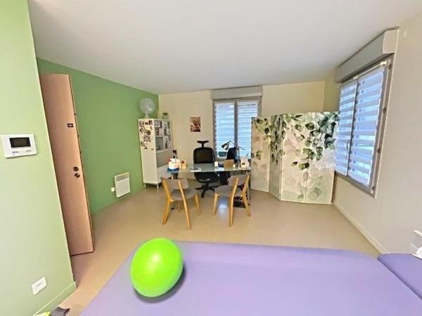 Rare cabinet médical pour deux praticiens ou investisseur