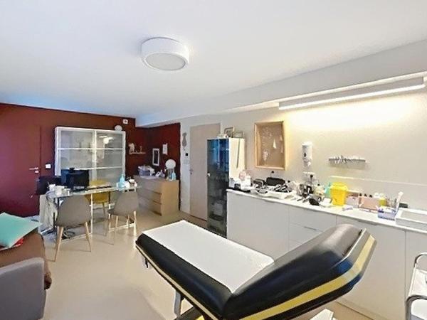 Rare cabinet médical pour deux praticiens ou investisseur