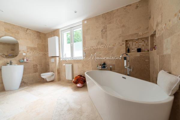 Maison familiale sur grand terrain de 2000m2