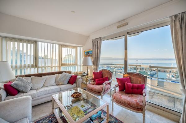 Vente Appartement de luxe Évian-les-Bains 4 Pièces 120 m²