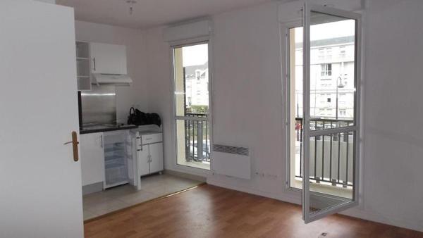 Appartement à louer 1 pièce 24.6m² Lucé (28110)