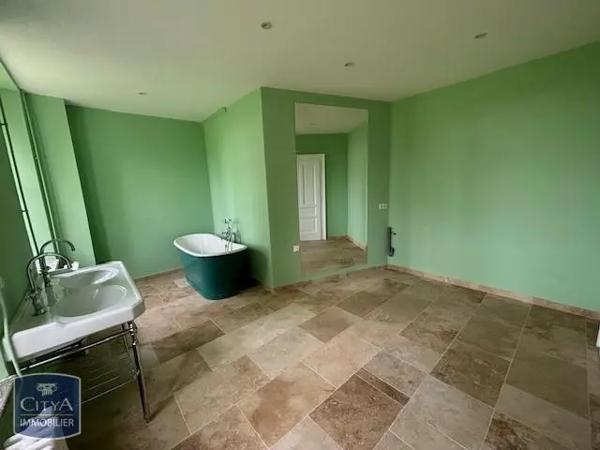 Location maison 4 pièces de 266.99m²