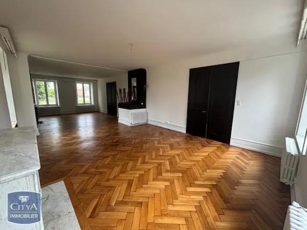Location maison 4 pièces de 266.99m²