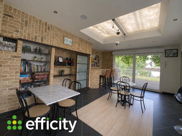 Appartement
         4 pièces
        - 87 m² Exclusivité 179 900 € *