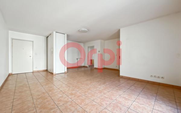 Appartement à vendre    3 pièces • 73,50 m2 Lyon 8