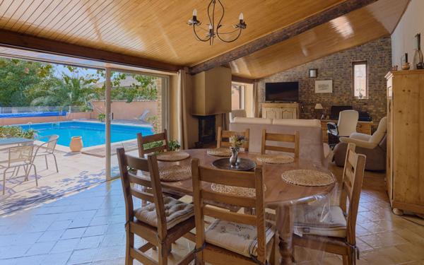 Maison à vendre    10 pièces • 380 m2 Manosque