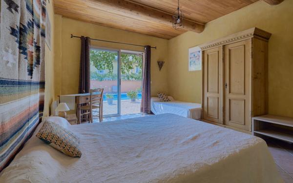 Maison à vendre    10 pièces • 380 m2 Manosque