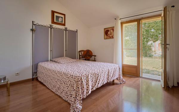 Maison à vendre    10 pièces • 380 m2 Manosque