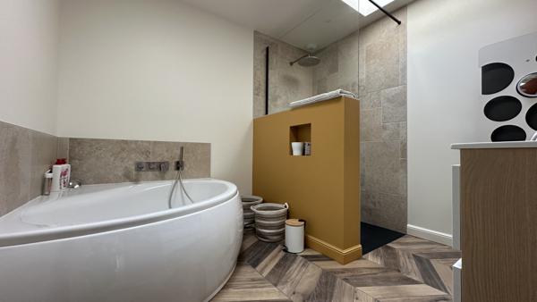 Dompierre-sur-Mer (17139) Villa d’Architecte Contemporaine avec piscine – Dompierre-sur-Mer, aux portes de La Rochelle