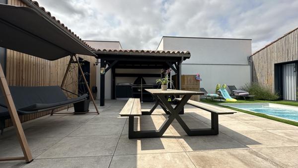 Dompierre-sur-Mer (17139) Villa d’Architecte Contemporaine avec piscine – Dompierre-sur-Mer, aux portes de La Rochelle