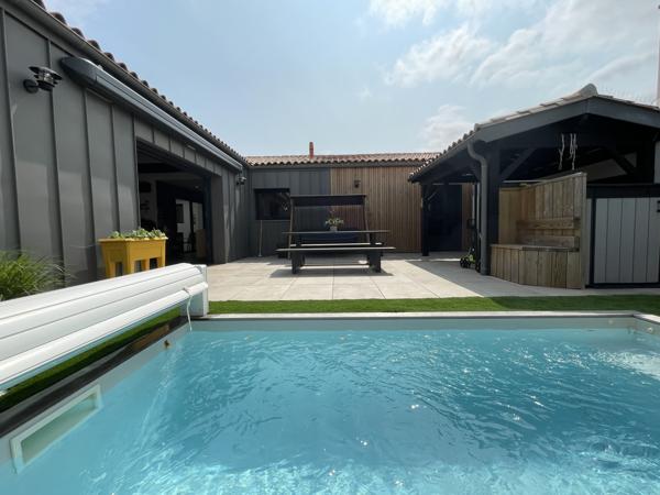 Dompierre-sur-Mer (17139) Villa d’Architecte Contemporaine avec piscine – Dompierre-sur-Mer, aux portes de La Rochelle