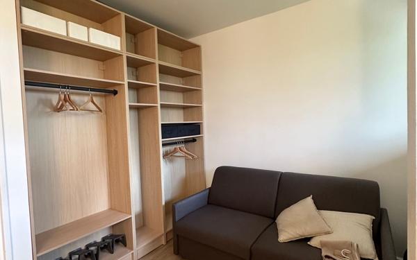 Appartement à louer    1 pièce • 17 m2 Courbevoie