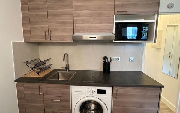 Appartement à louer    1 pièce • 17 m2 Courbevoie