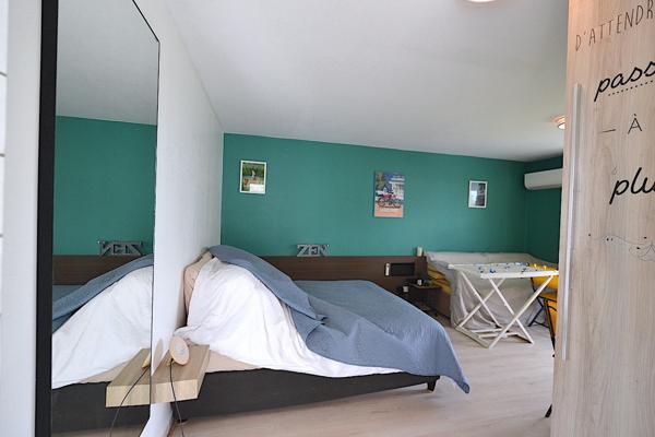 Studio en parfait état, meublé, vue mer