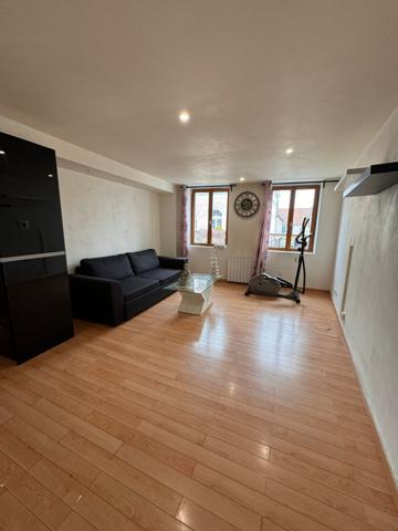 Dammartin-en-Goële (77230) Appartement avec 2 chambres en Centre-ville