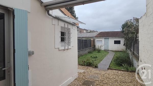Maison à vendre  4 pièces - 81,18 m2 SAINTES - 17