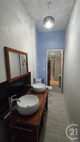 Maison à vendre  4 pièces - 81,18 m2 SAINTES - 17