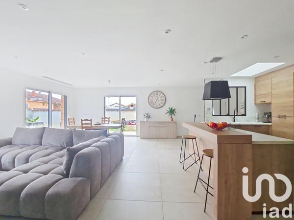 Maison à vendre 4 pièces 106 m² Loyettes