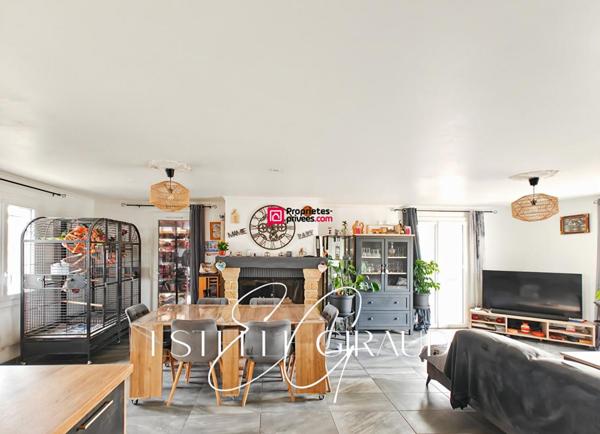 Villa  sur 4 faces, 4 pièces, avec piscine, garage