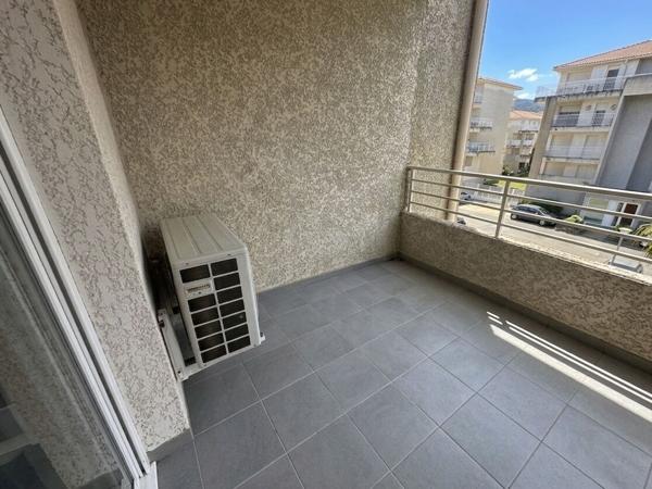 Charmant appartement T1 à vendre à Lucciana.