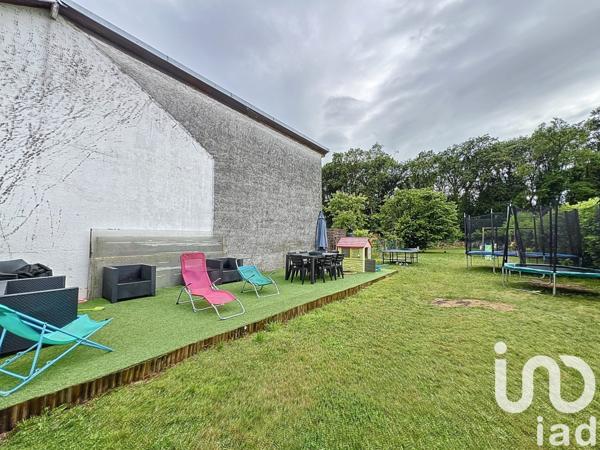 Maison traditionnelle 8 pièces de 100 m² à Saint-Aubin-lès-Elbeuf (76410)