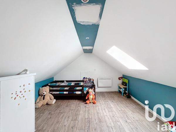 Maison traditionnelle 8 pièces de 100 m² à Saint-Aubin-lès-Elbeuf (76410)