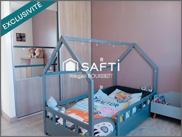 Maison plain pied RT2017, terrasse, jardin vue dégagée sur la chaine des Pyrénées