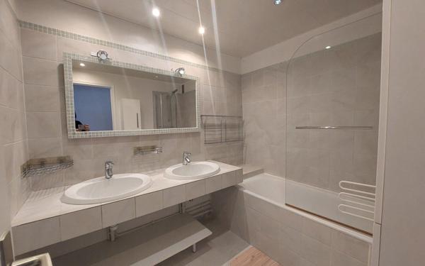 Appartement à louer    4 pièces •  Évry