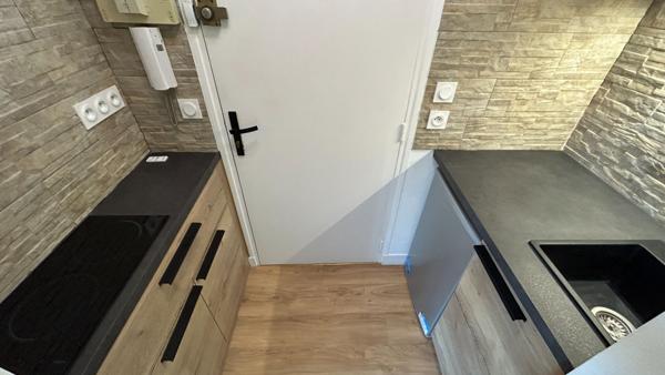 Studio meublé récent 18.80 m2 - centre ville proche Tribunal