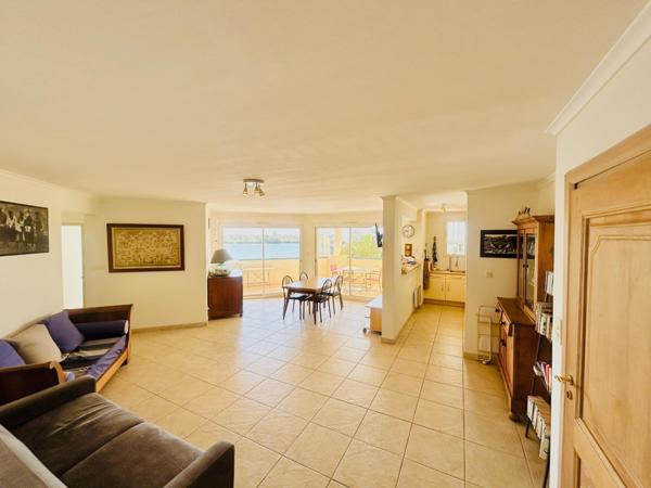 APPARTEMENT DE 101M2 VUE MER ET RIVIERE