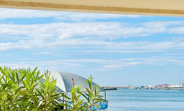 APPARTEMENT DE 101M2 VUE MER ET RIVIERE