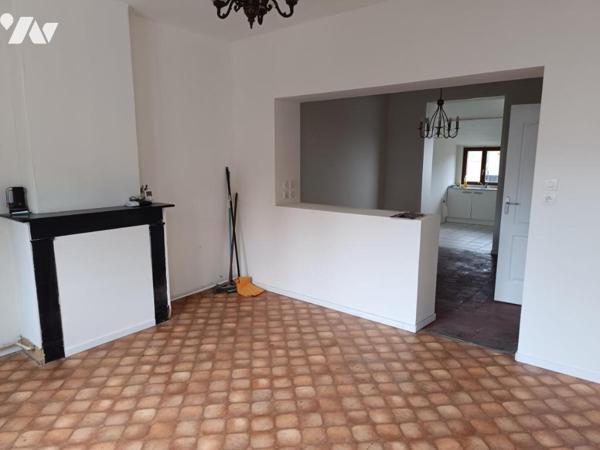 À VENDRE – BÉTHUNE – MAISON DE VILLE AVEC COUR ET JARDIN