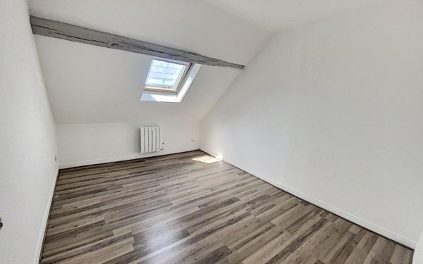 Appartement à louer    3 pièces •  Patay