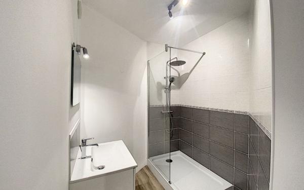 Appartement à louer    3 pièces •  Patay