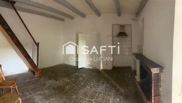 Maison 130 m2 à rénover, + dépendances