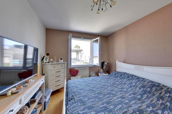 Grande maison Nieul-Sur-Mer avec piscine et grand garage