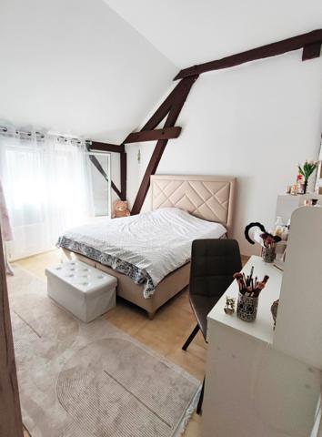 NEVERS – APPARTEMENT ENTIÈREMENT RÉNOVÉ DE 135 M² AVEC TERRASSE COUVERTE – IDÉAL FAMILLE / INVESTISSEUR