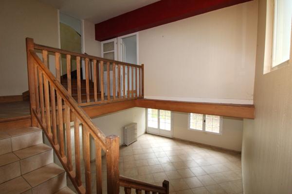 Maison 8 pièces 217 m2