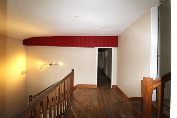 Maison 8 pièces 217 m2