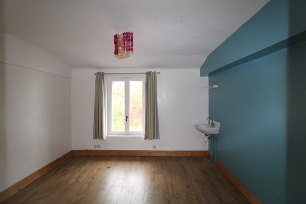 Maison 8 pièces 217 m2