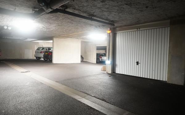 Stationnement à vendre